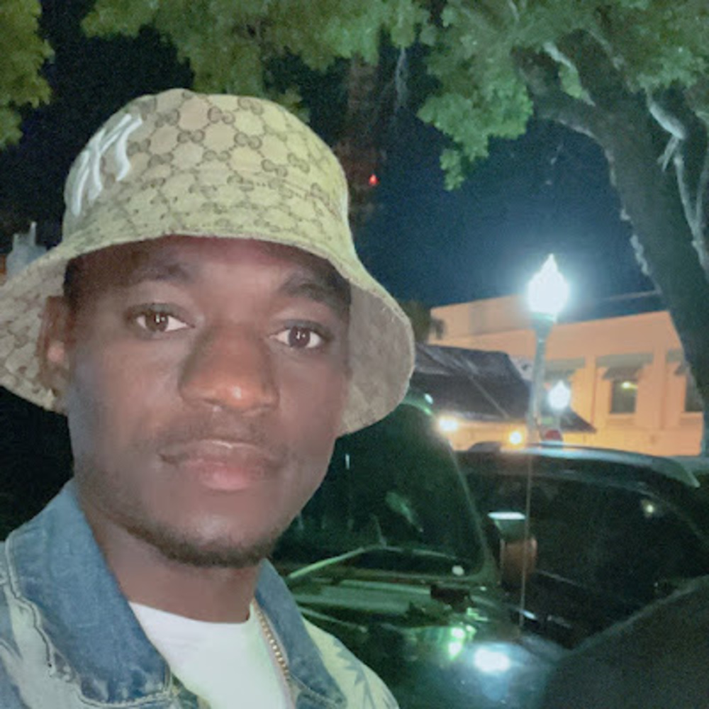 Meet your Posher, Nego